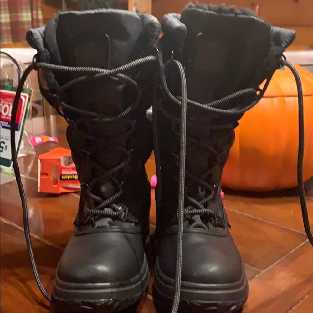 Coach sage cold weather boots